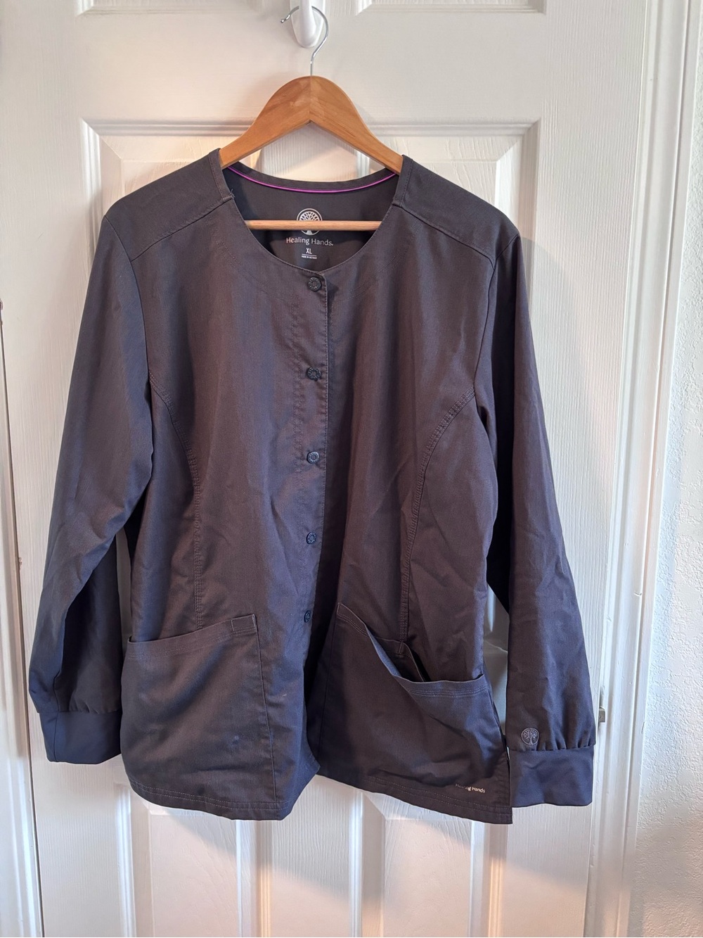Healing Hands Daisy scrub jacket
